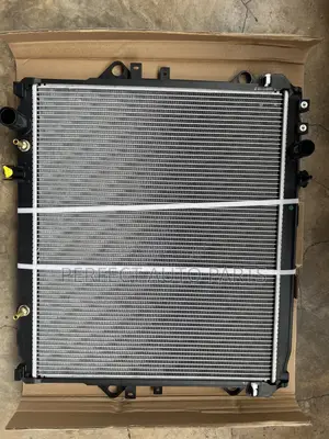 Toyota Hilux 2017 2018 2019 2020 Radiator/ Water Tank
