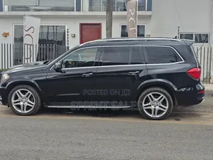 Mercedes-Benz GL-Class GL 550 2013 Black