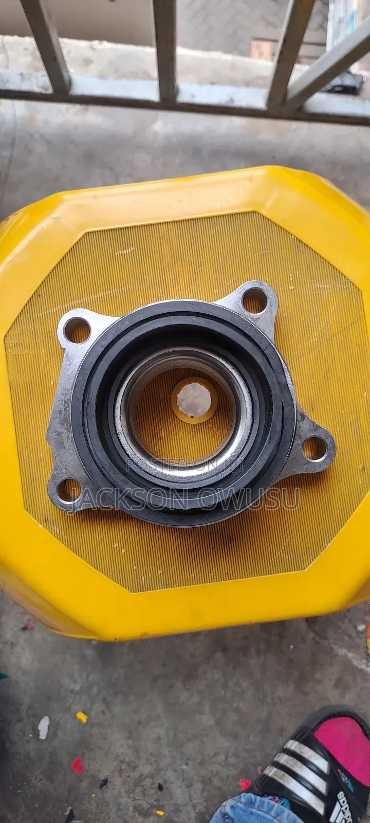 Toyota Hiace 2020 Back Hub Bearing