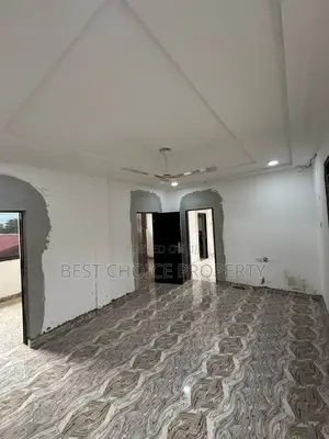 Chamber and Hall Sc Lakeside Estate