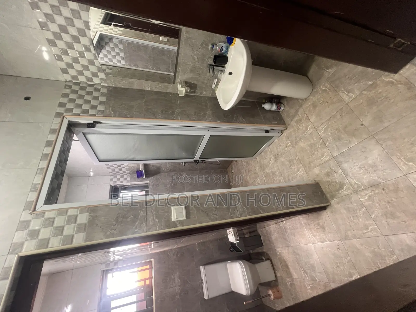 2bdrm Apartment in Bee Decor & Homes, Oyarifa for rent