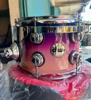 Dw 5pcs Drums and Hardware Set