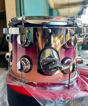 Dw 5pcs Drums and Hardware Set