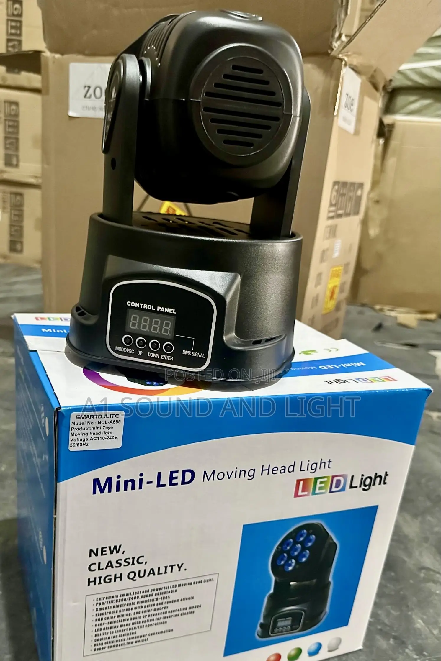 7 Eyes Led RGBW Moving Head Light