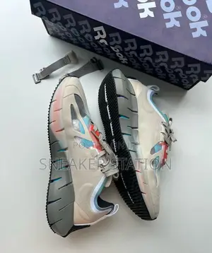 Reebok Zig Kinetica Sneaker