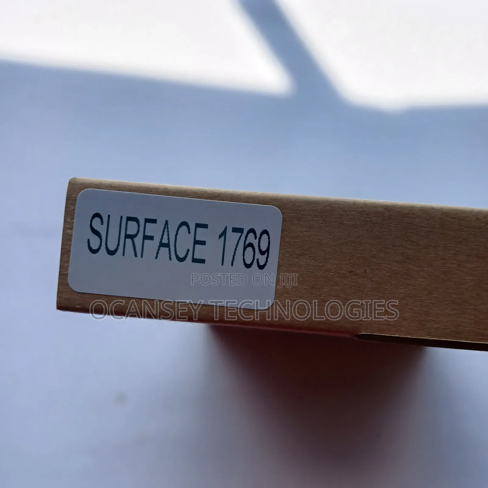 Original Microsoft Surface 1769 Battery for 1782 Dynk01 G3hta036h