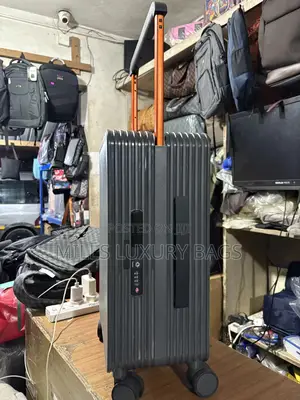Zipless Quality Anticrake Luggages