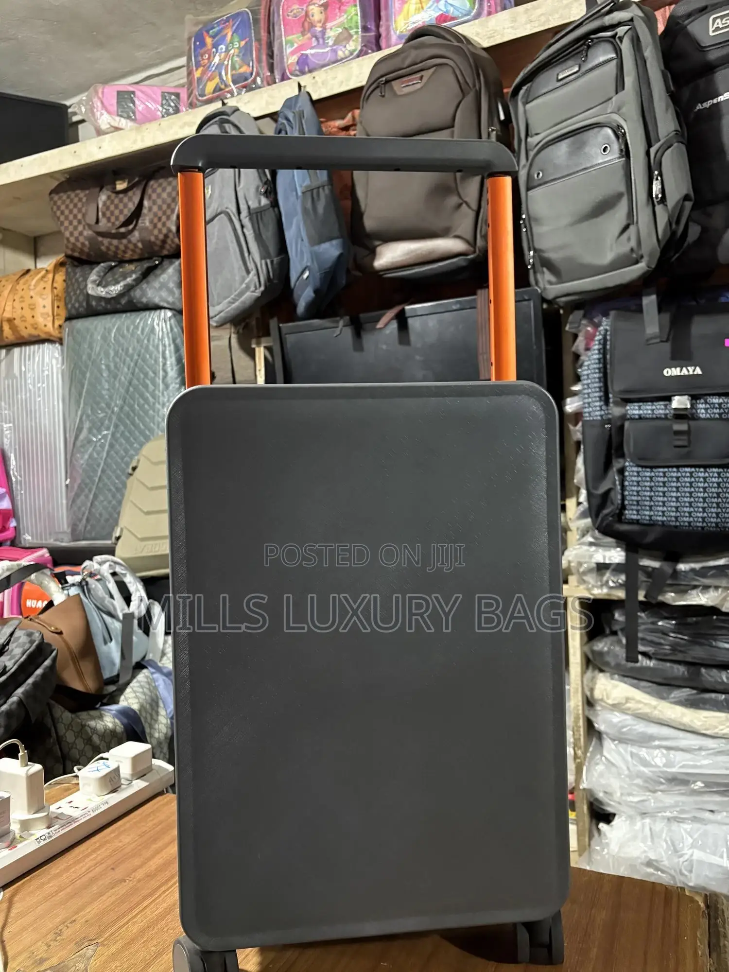 Zipless Quality Anticrake Luggages
