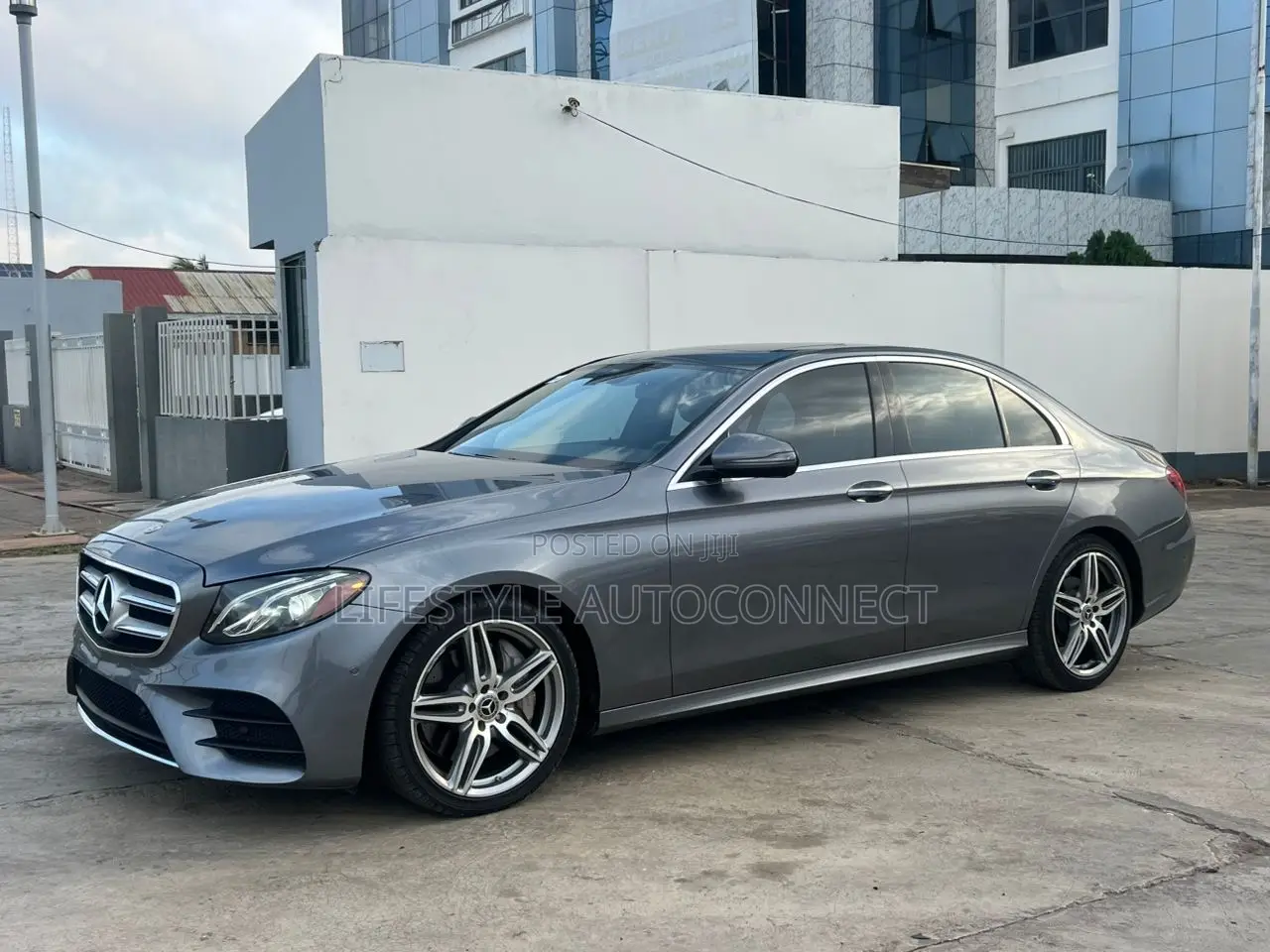 Mercedes-Benz E300 2018 Gray