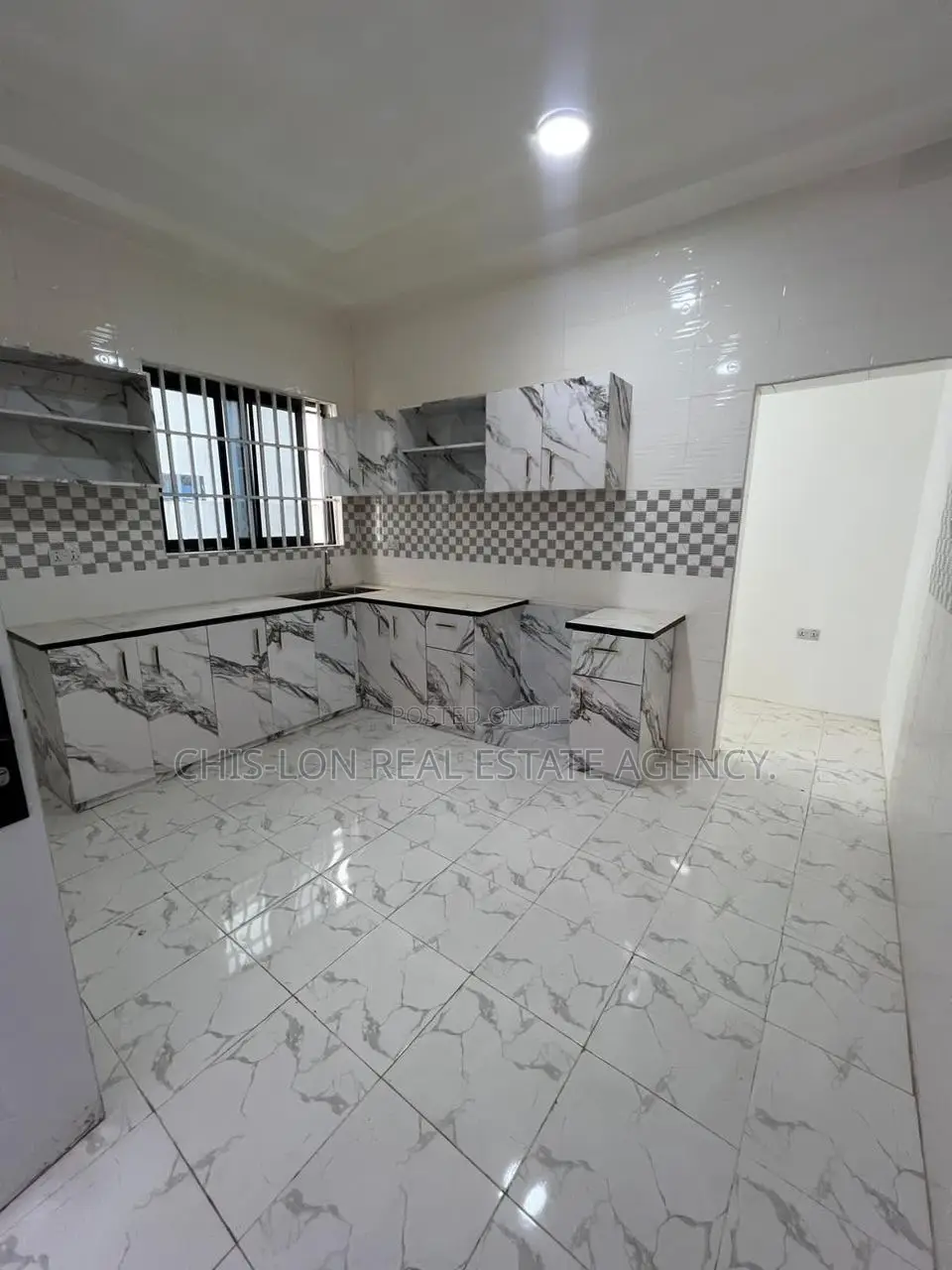 3bdrm House in Chis-Lon Real Estate, Adade for rent