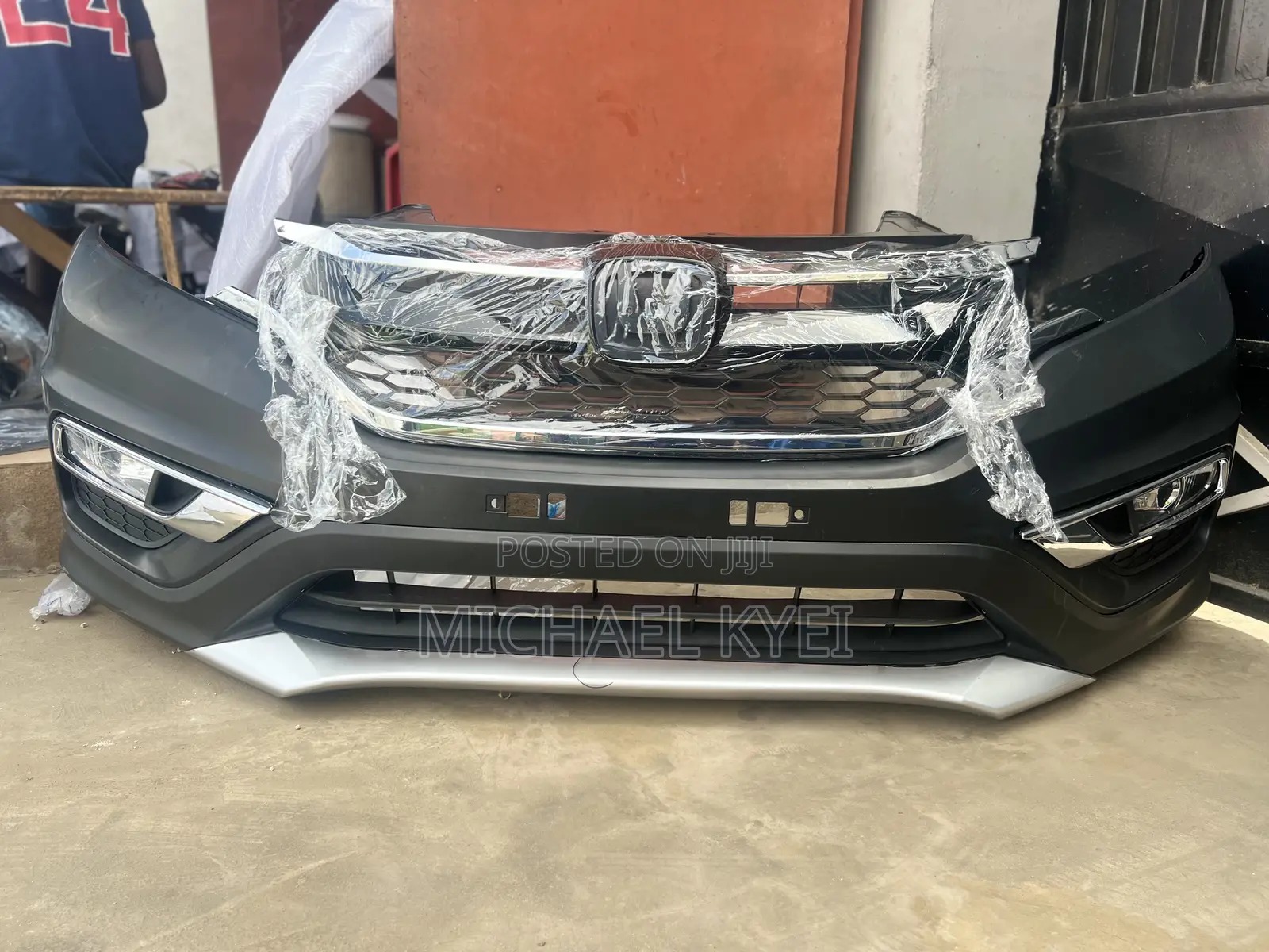 Honda Cr-v 15 - 16 Complete Front Bumper