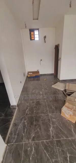 Double Shops for Rent