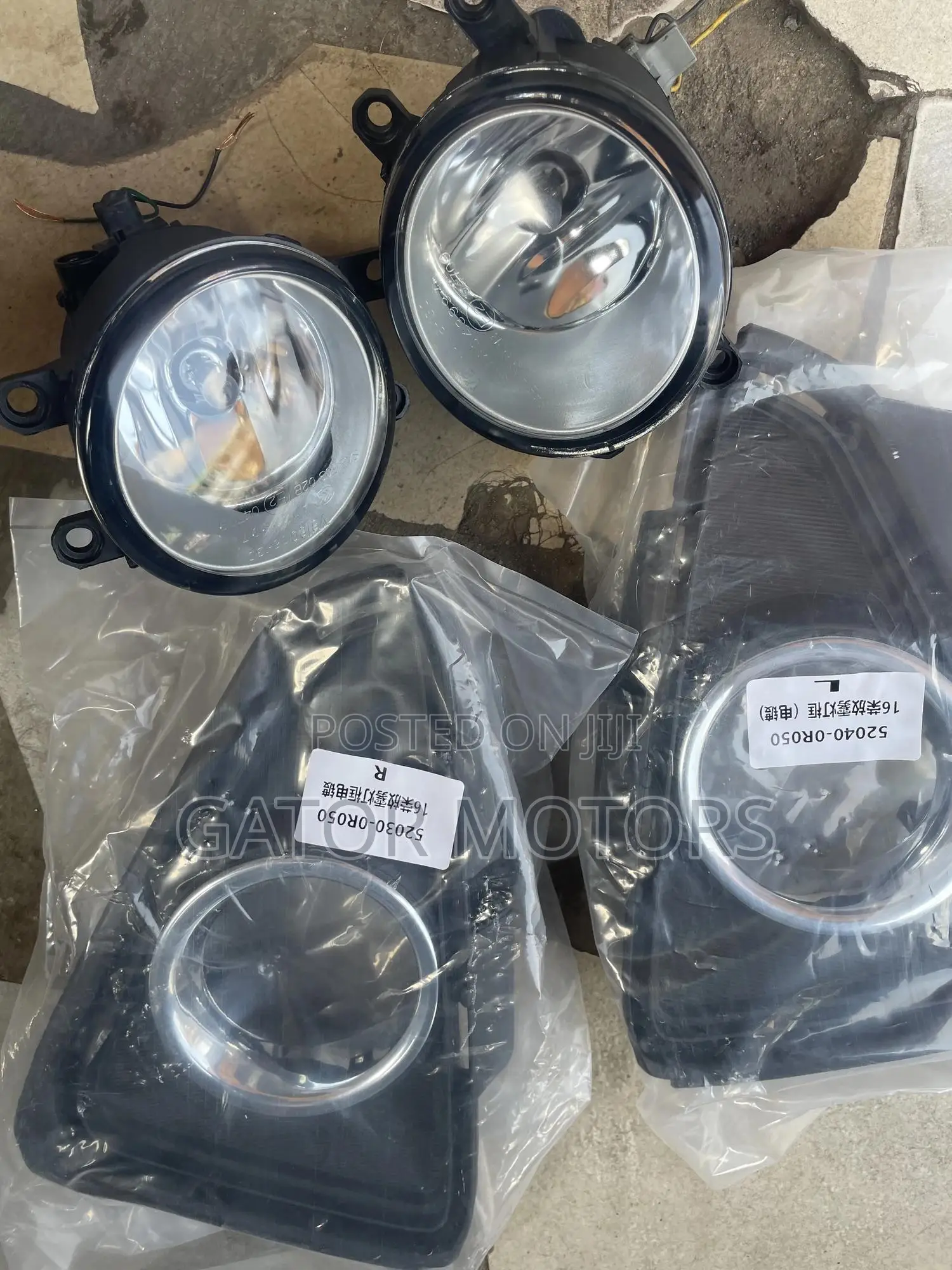 Rav4 2016,2017,2018 Foglight and Cover (Set)