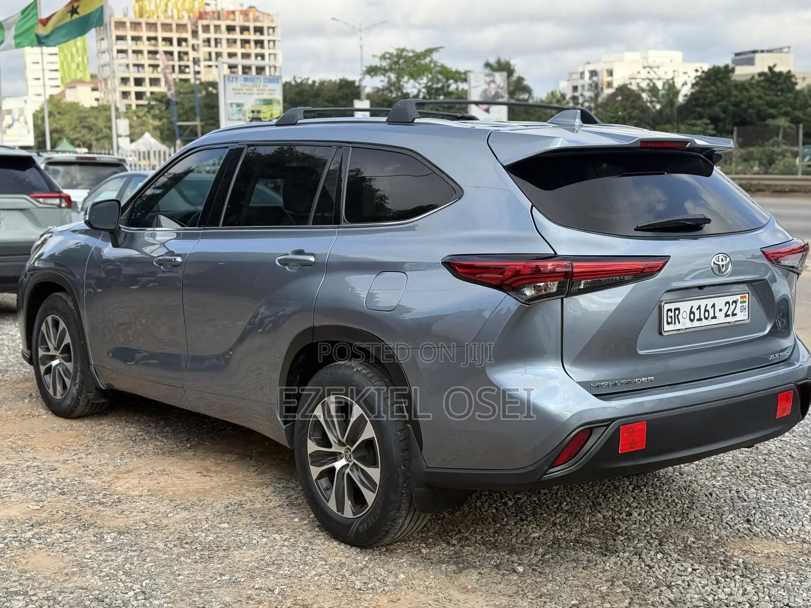 Toyota Highlander XLE AWD 2020 Blue