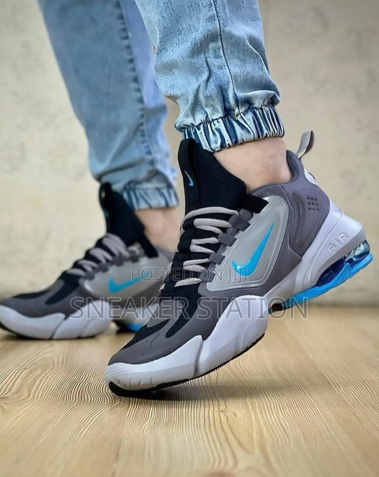 Nike Air Max Alpha Savage