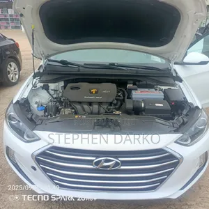 Hyundai Elantra 2018 White