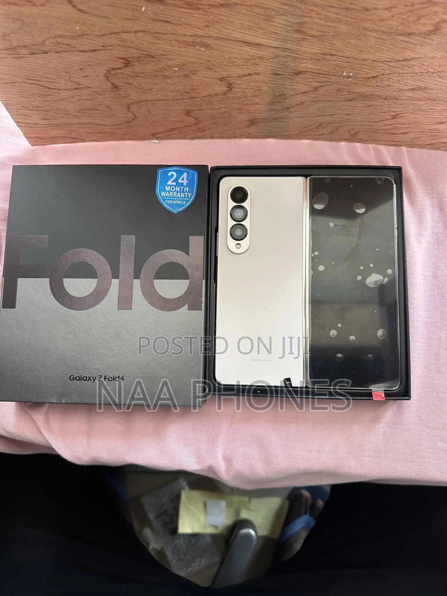 New Samsung Galaxy Z Fold4 256 GB Silver