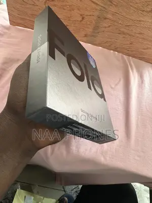 New Samsung Galaxy Z Fold4 256 GB Silver