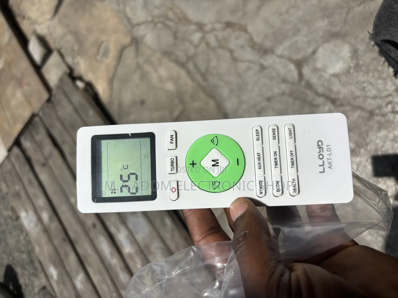 Lloyd Ac Remote