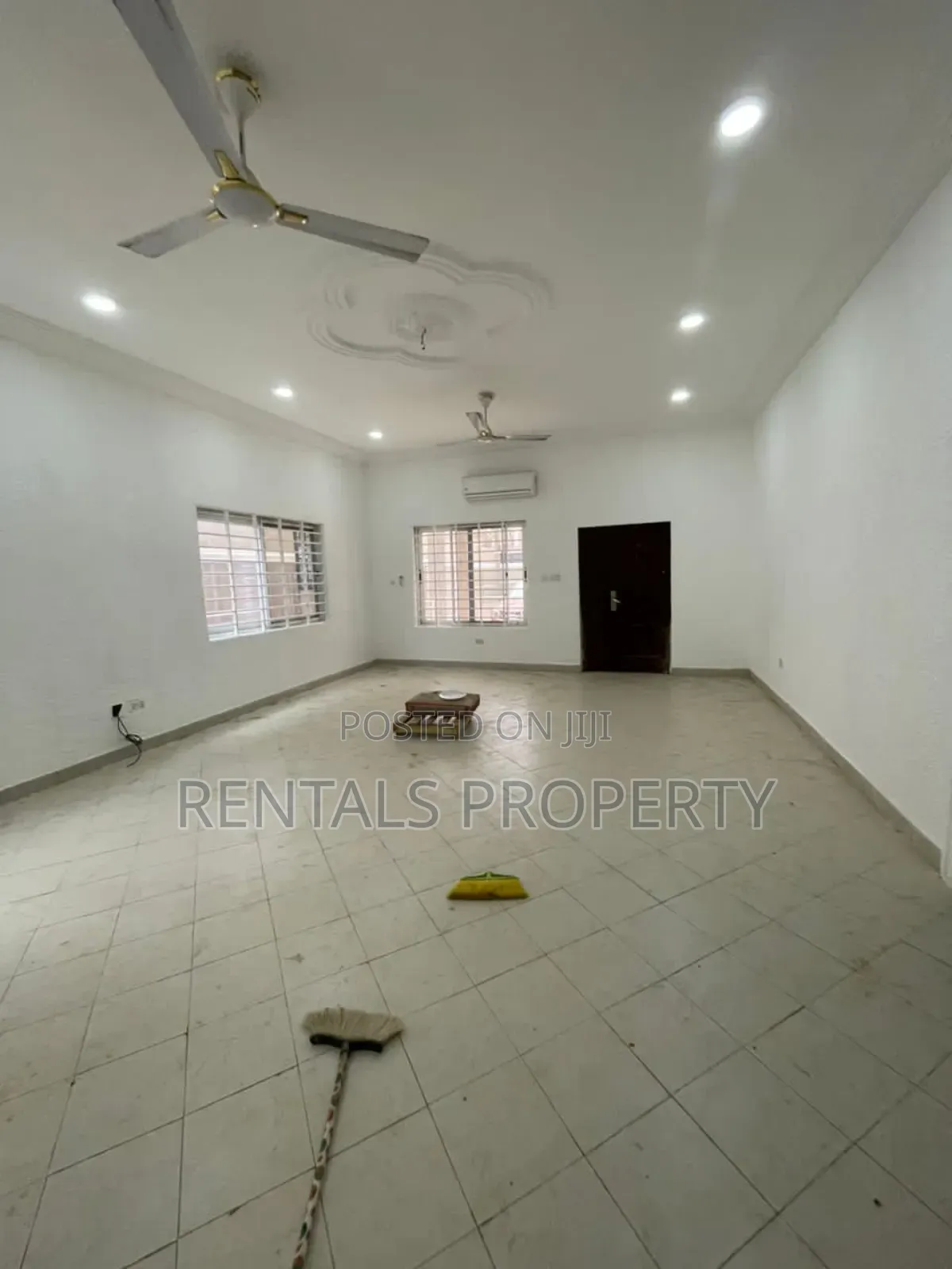 3bdrm Block of Flats in Adenta for rent