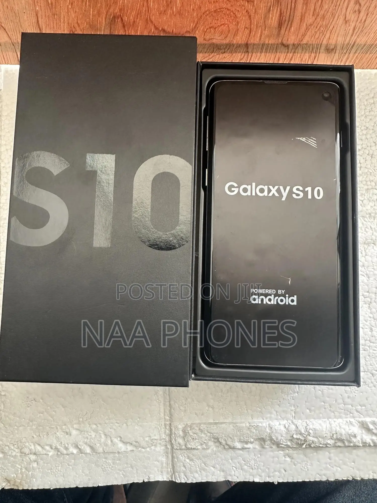New Samsung Galaxy S10 128 GB Black