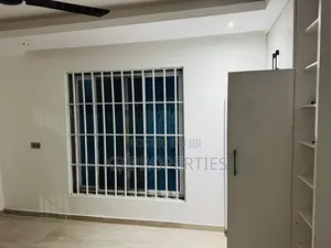 3bdrm House in Kb Properties, Spintex for sale