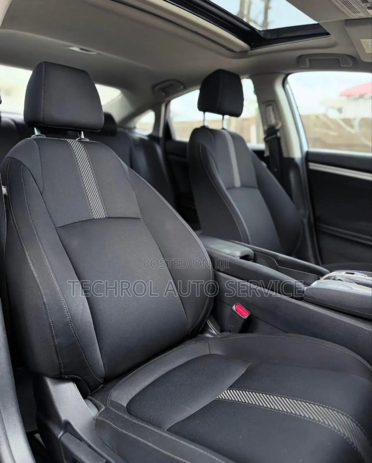 Honda Civic EX 4dr Hatchback (1.5L 4cyl) 2017 Gray