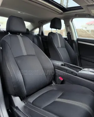 Honda Civic EX 4dr Hatchback (1.5L 4cyl) 2017 Gray