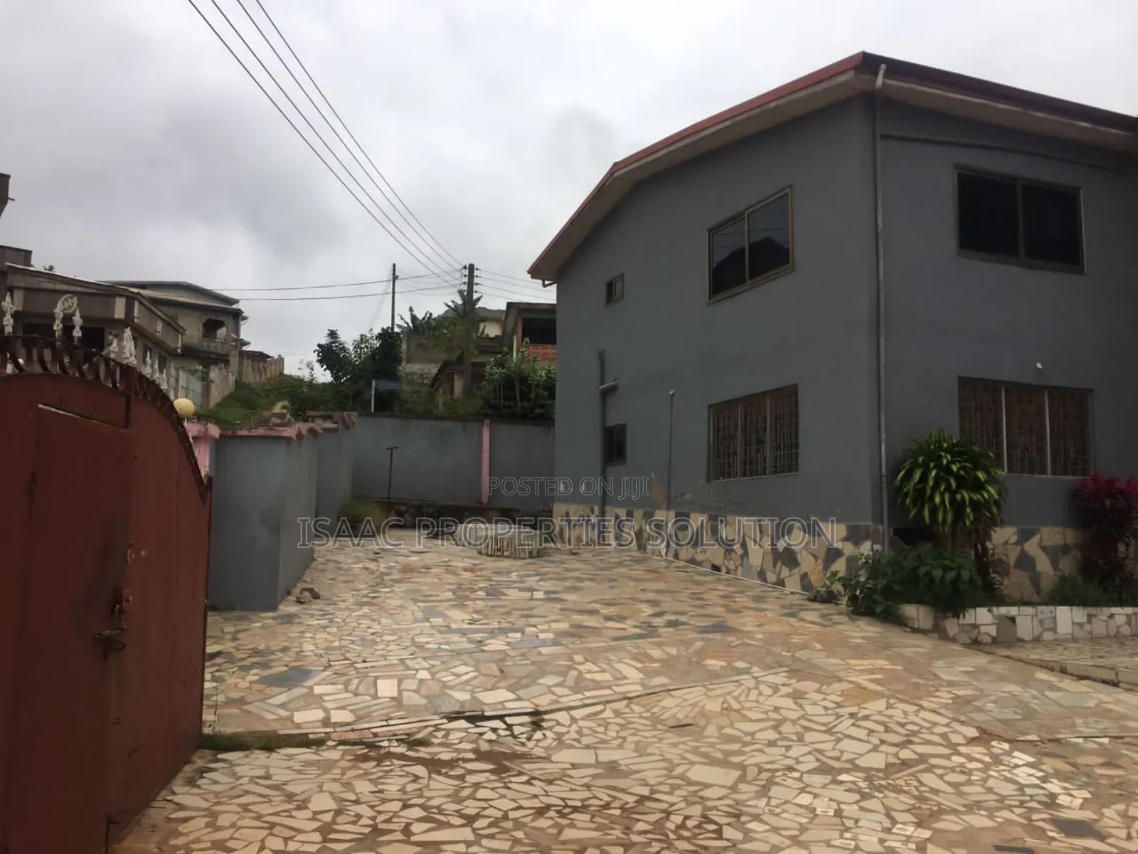 11bdrm House in Isaac Properties, Takoradi for sale
