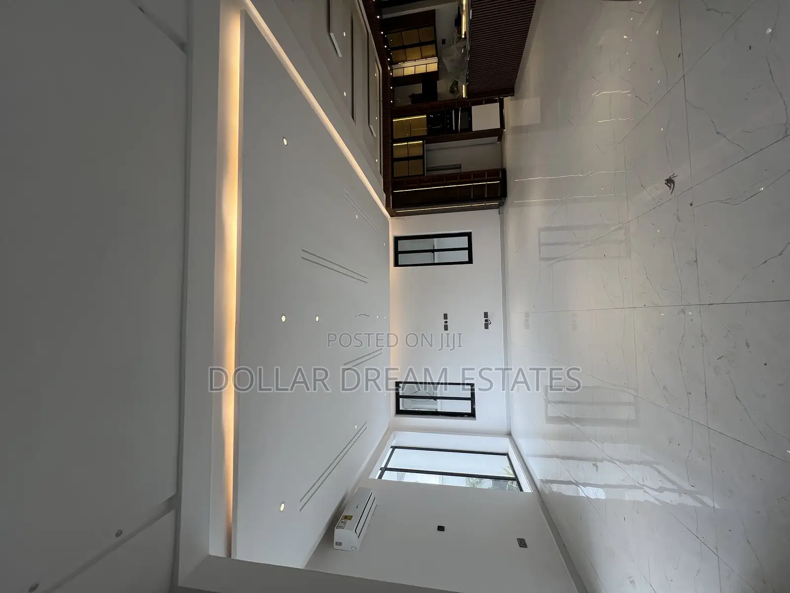 5bdrm House in Madina for sale
