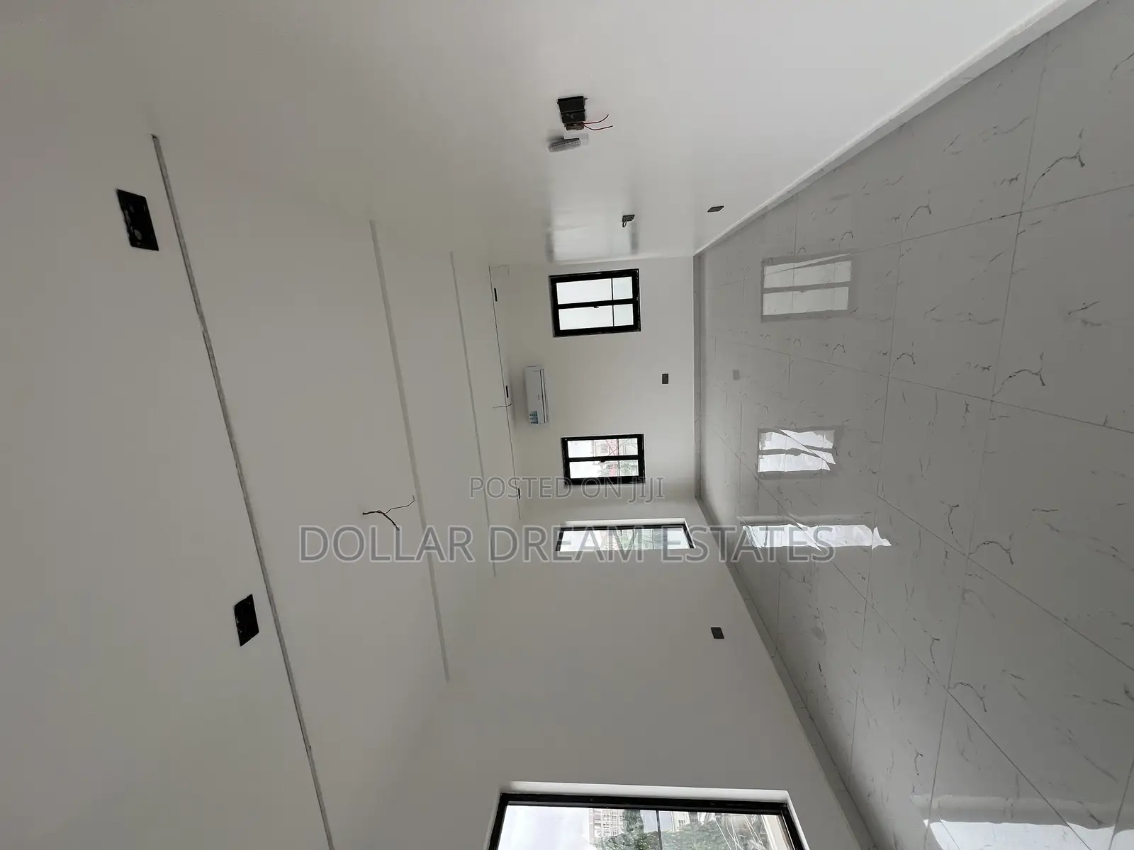 5bdrm House in Madina for sale