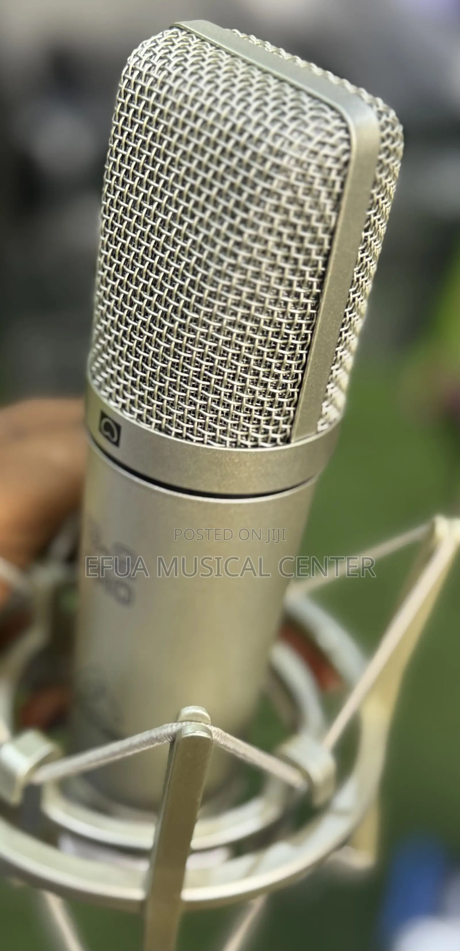 Behringer B-2 Pro Studio Condenser Microphone