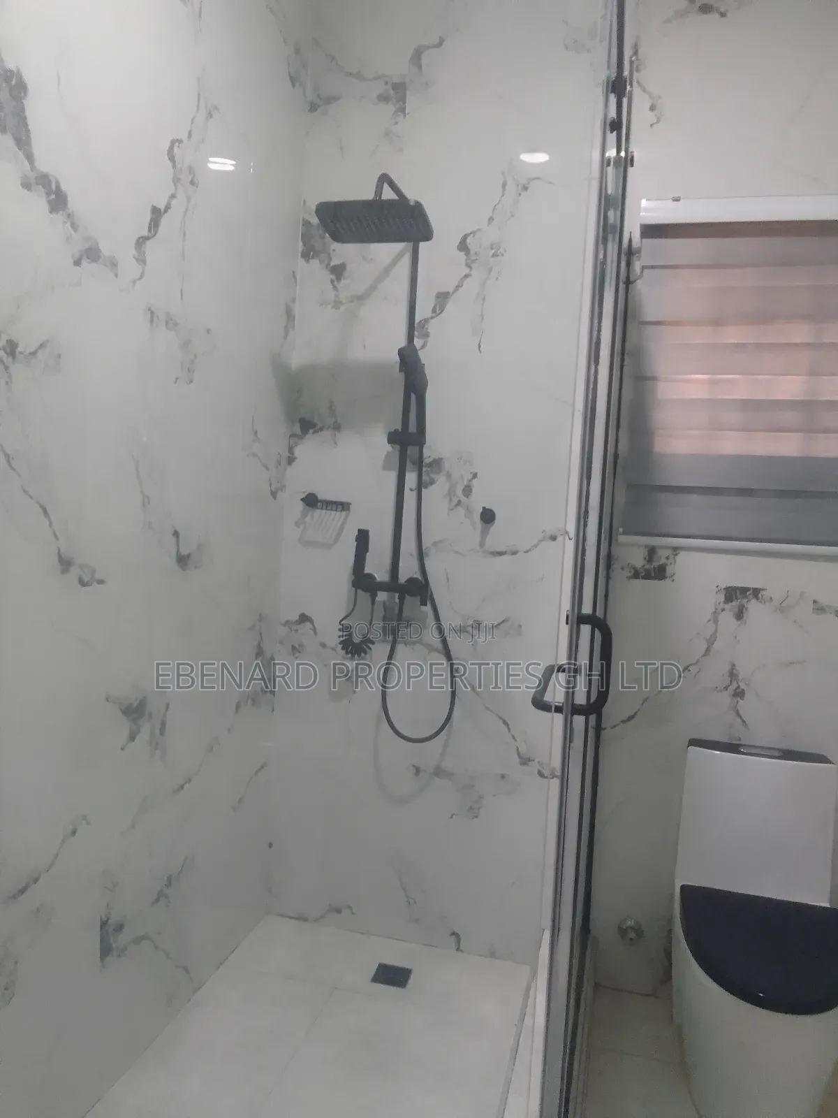 Furnished 3bdrm House in Ebenard Properties, Sakumono for sale