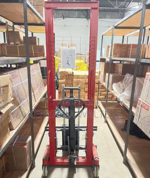 Manual Pallet Lifter 2000kg Load Capacity Stacker Heavy Duty Forklift