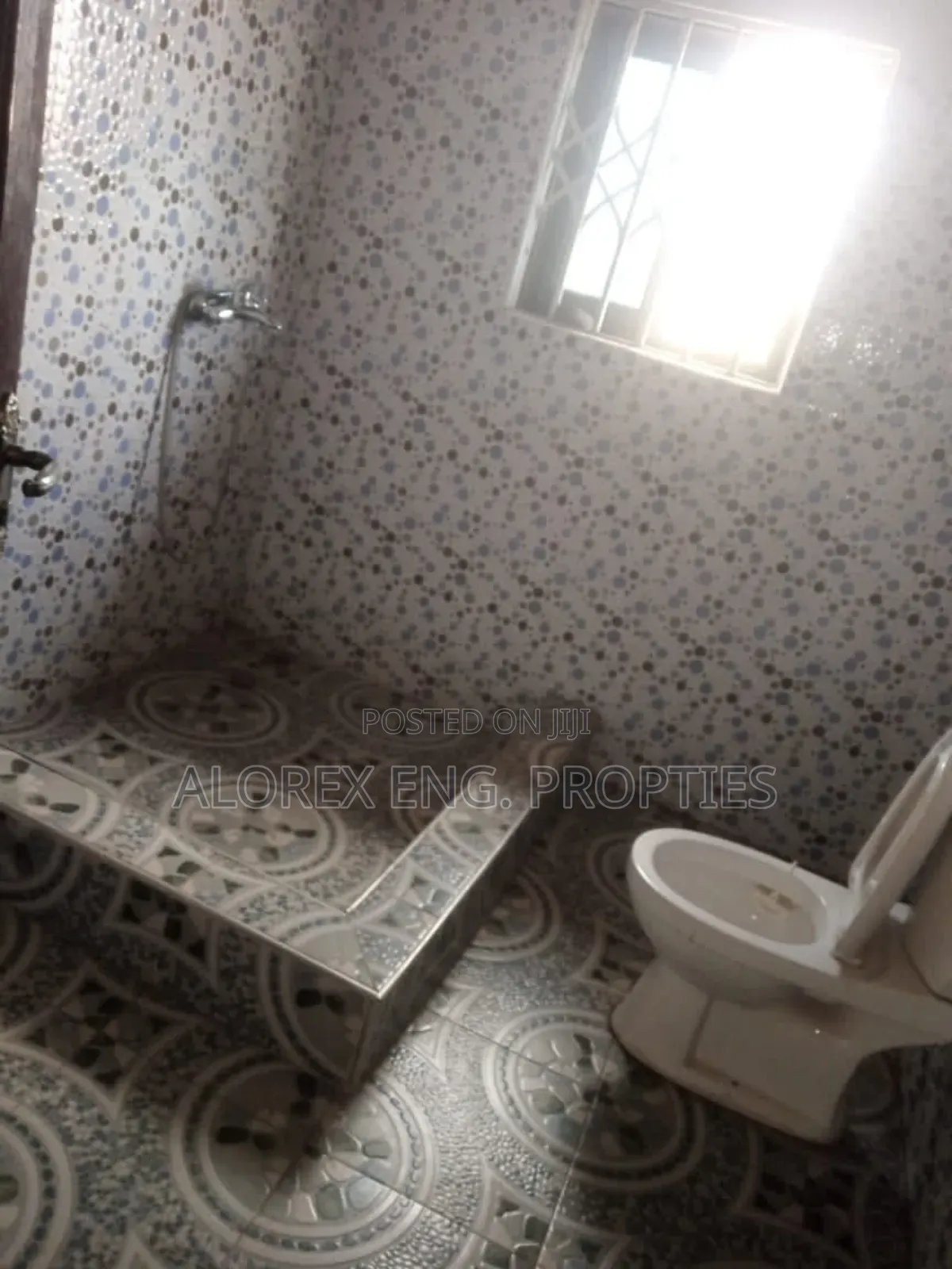 2bdrm Apartment in Amanfro, Adenta for rent