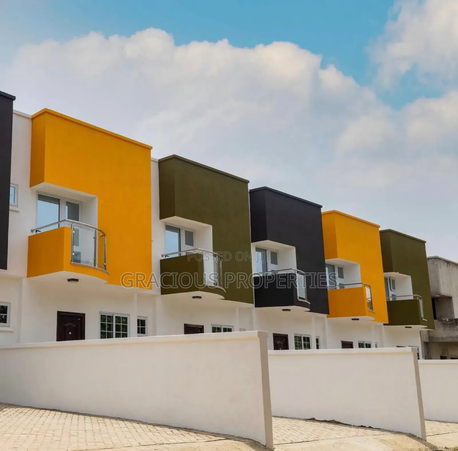 2bdrm Townhouse / Terrace in Gracious Properties, East Legon for rent