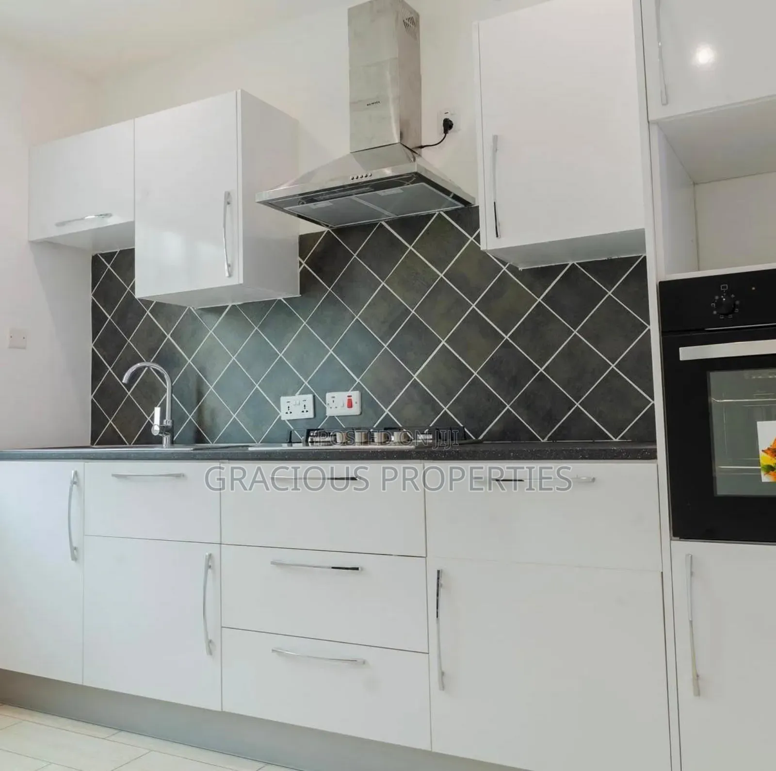 2bdrm Townhouse / Terrace in Gracious Properties, East Legon for rent