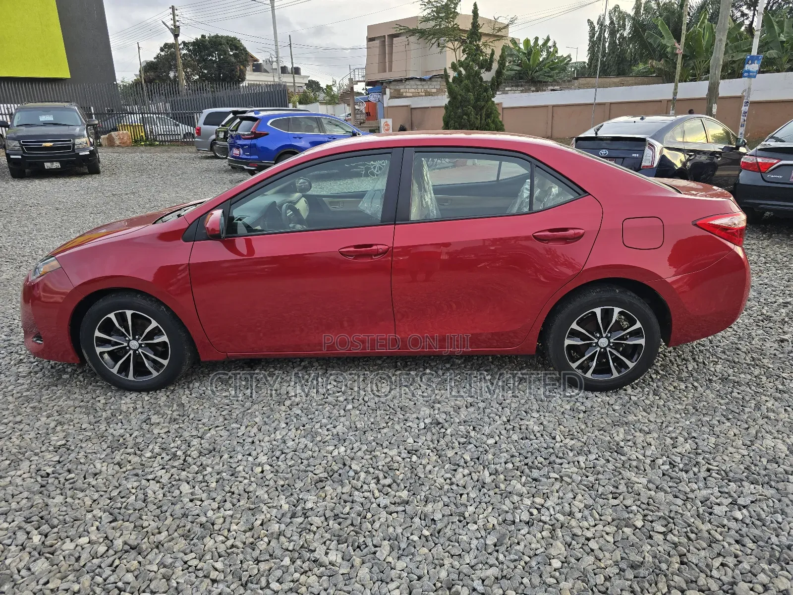 Toyota Corolla LE (1.8L 4cyl 2A) 2018 Burgundy