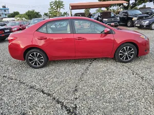 Toyota Corolla LE (1.8L 4cyl 2A) 2018 Burgundy