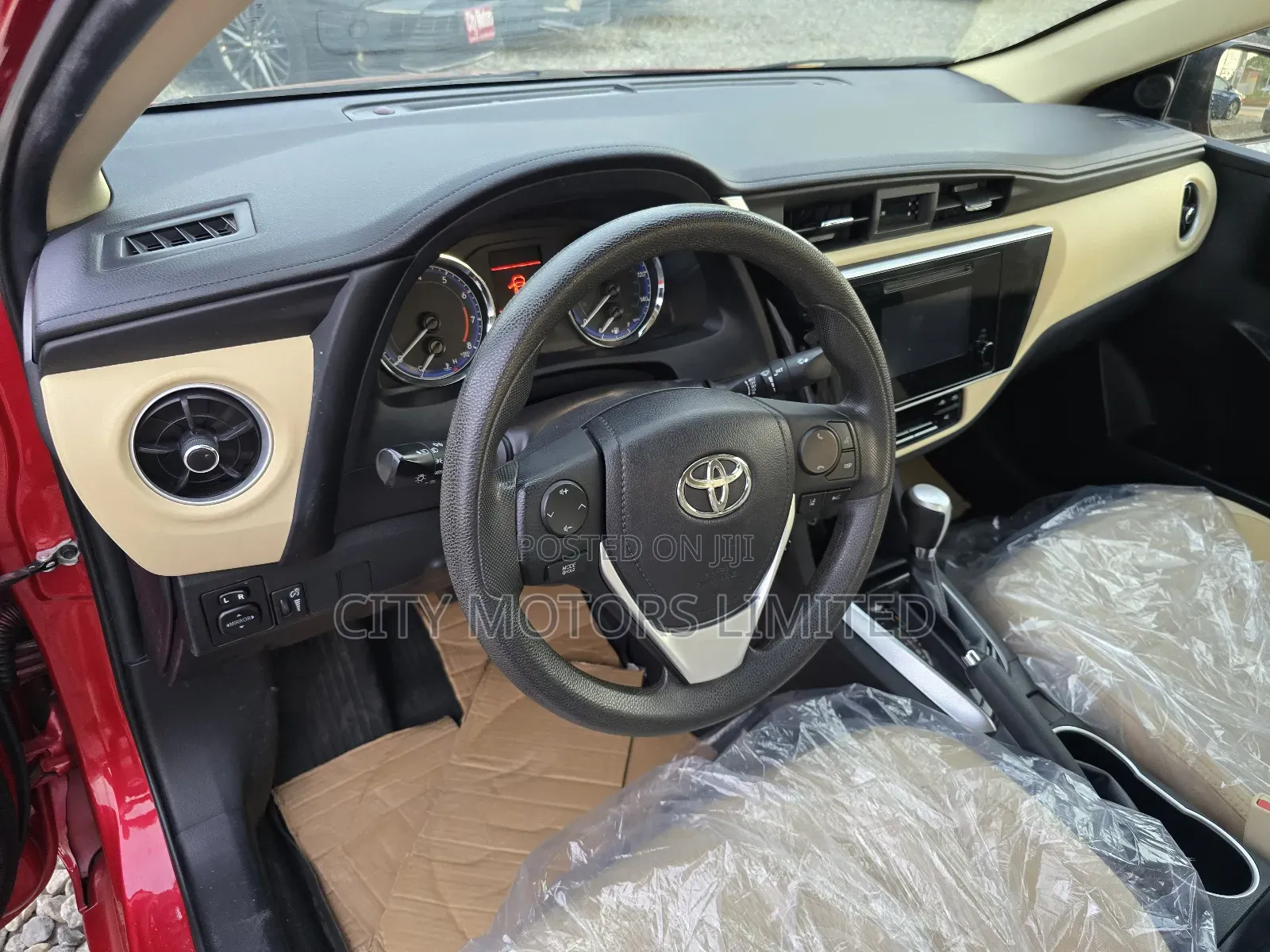 Toyota Corolla LE (1.8L 4cyl 2A) 2018 Burgundy