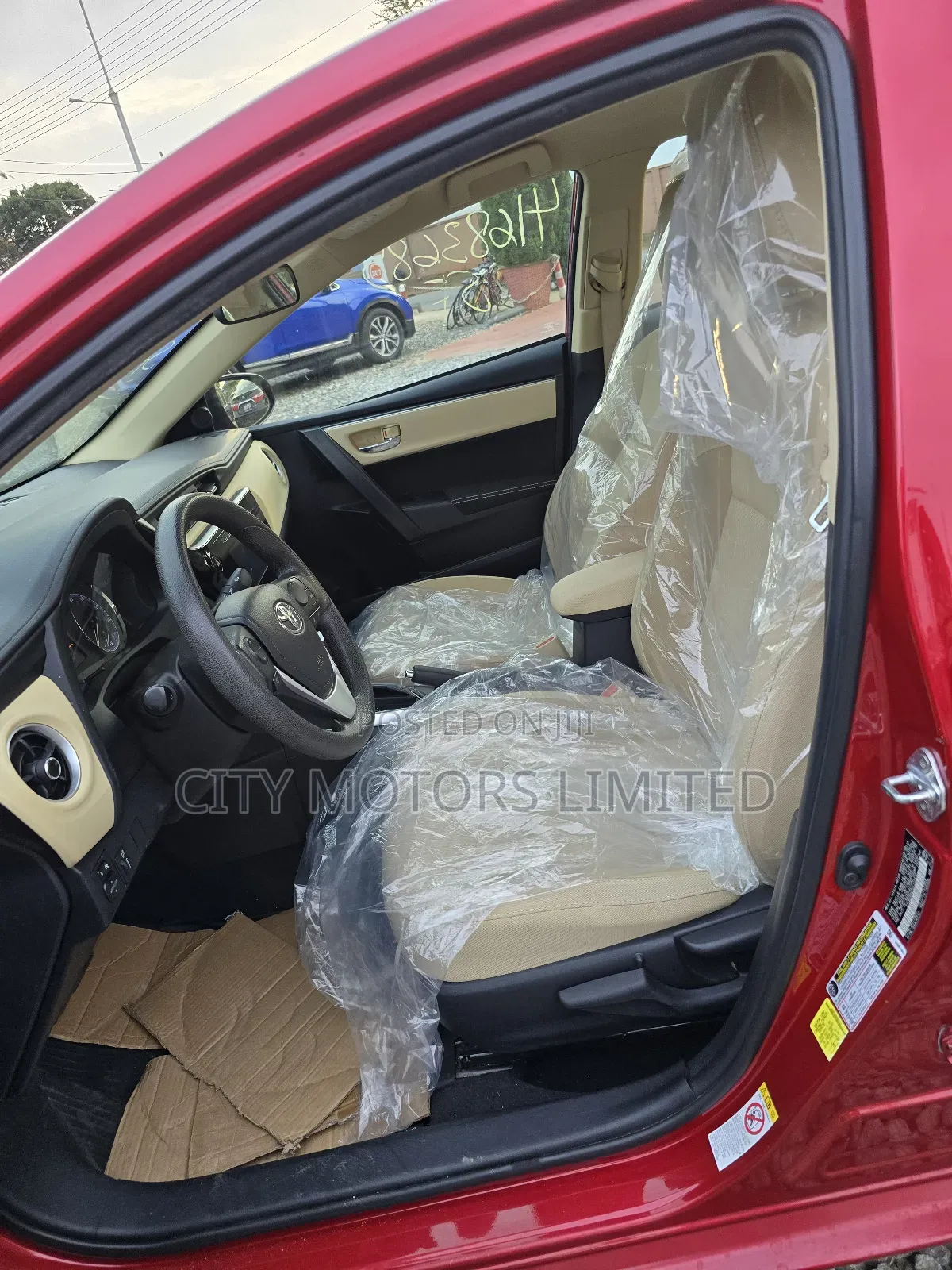 Toyota Corolla LE (1.8L 4cyl 2A) 2018 Burgundy
