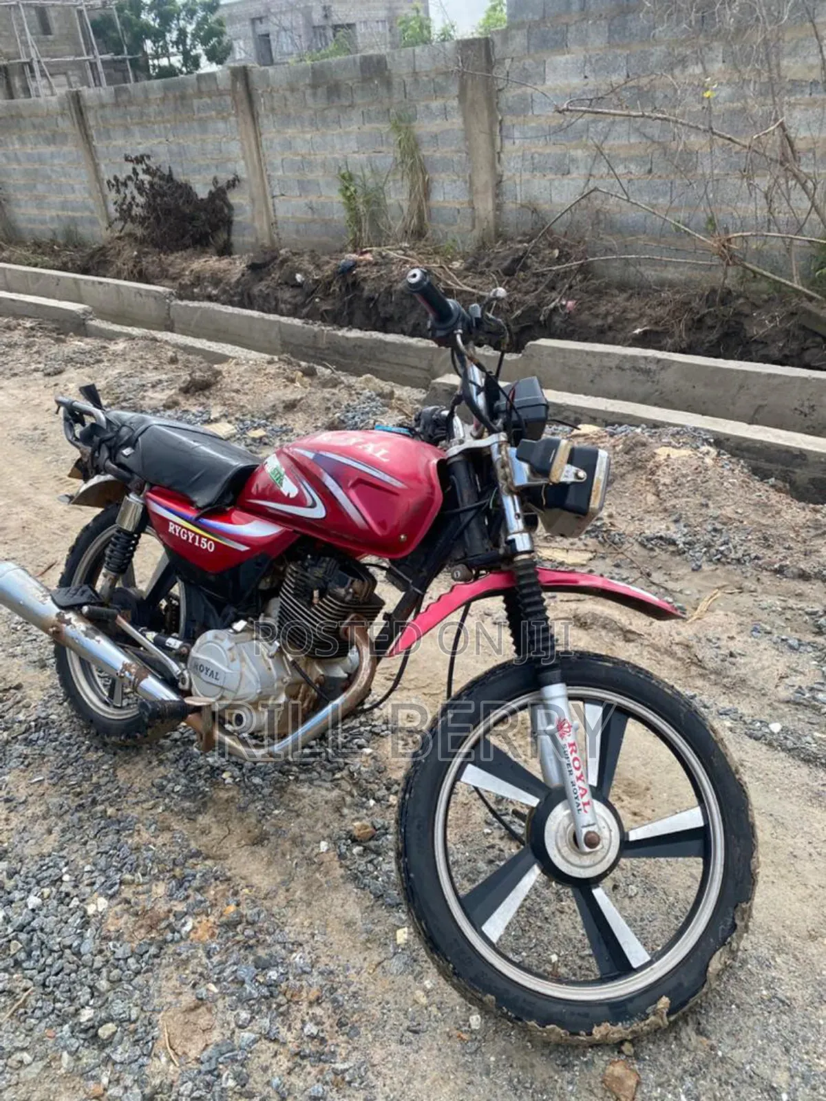 Royal Motorcycle 2017 Red