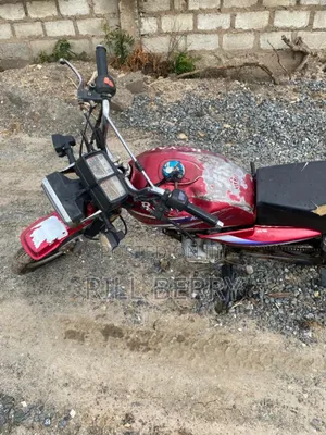 Royal Motorcycle 2017 Red