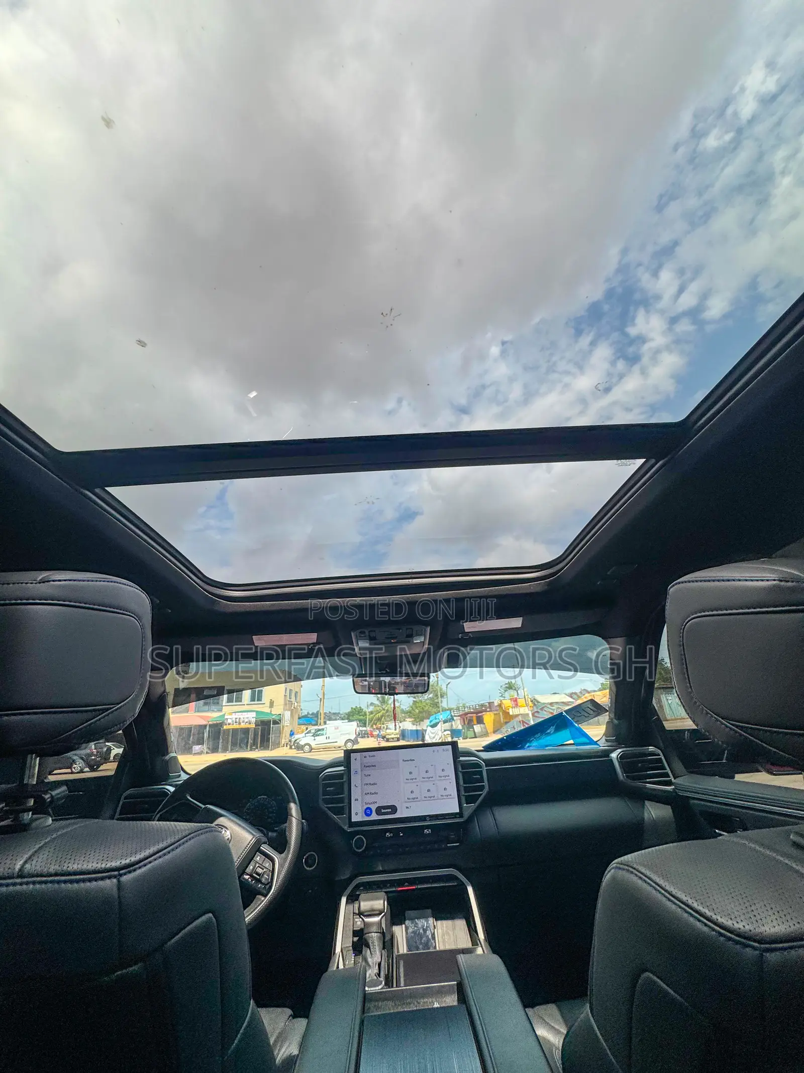 Toyota Tundra Platinum CrewMax 5.5' Bed 2023 Red