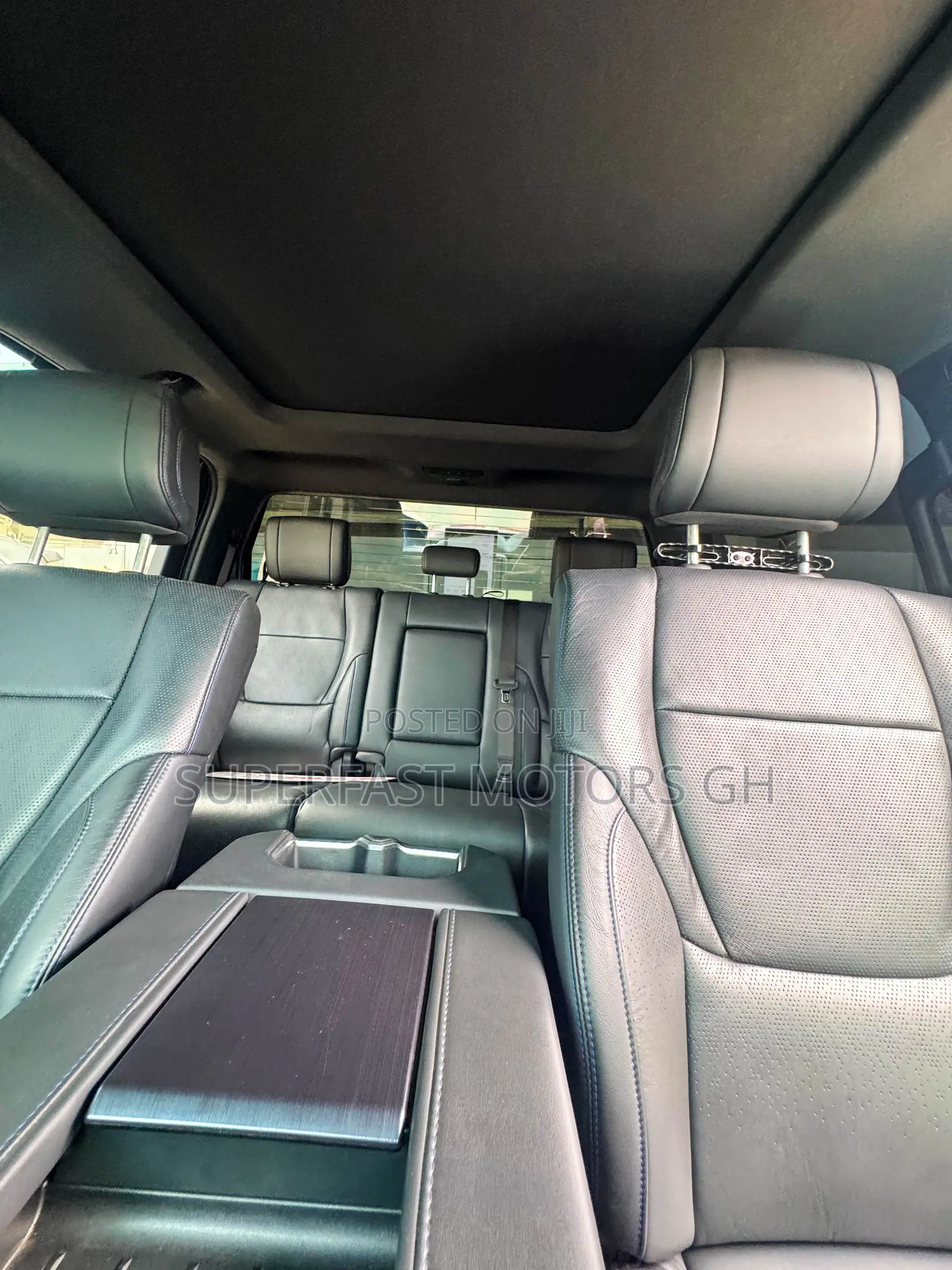 Toyota Tundra Platinum CrewMax 5.5' Bed 2023 Red