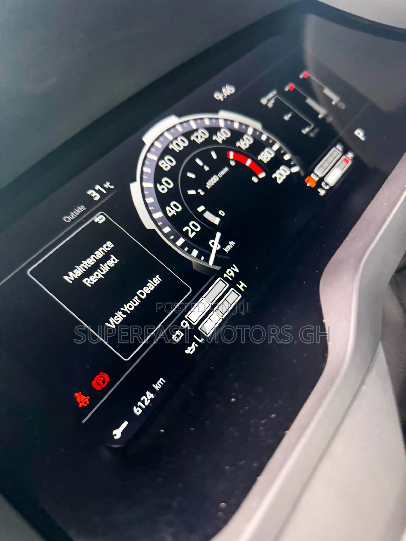 Toyota Tundra Platinum CrewMax 5.5' Bed 2023 Red