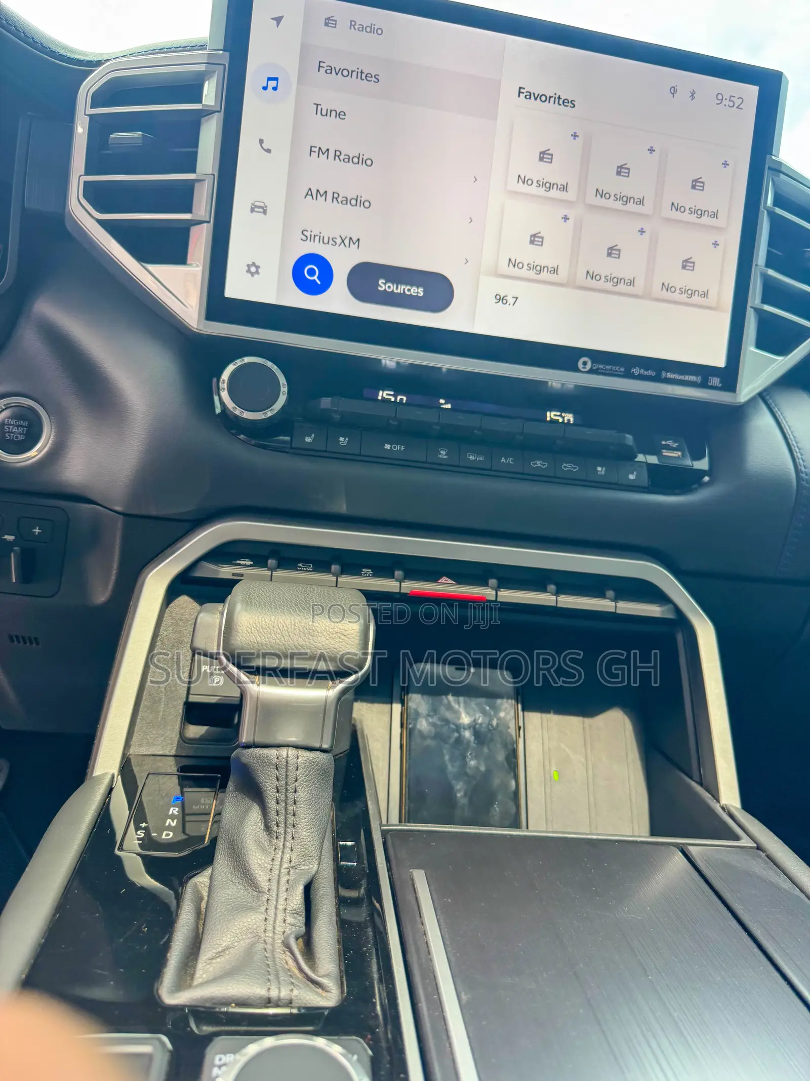 Toyota Tundra Platinum CrewMax 5.5' Bed 2023 Red