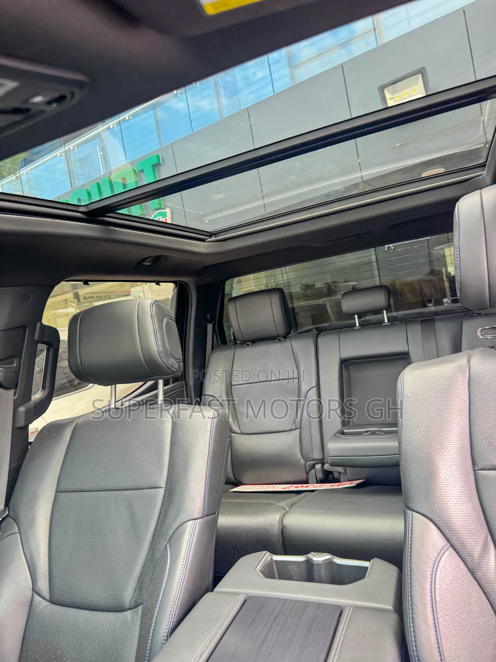 Toyota Tundra Platinum CrewMax 5.5' Bed 2023 Red