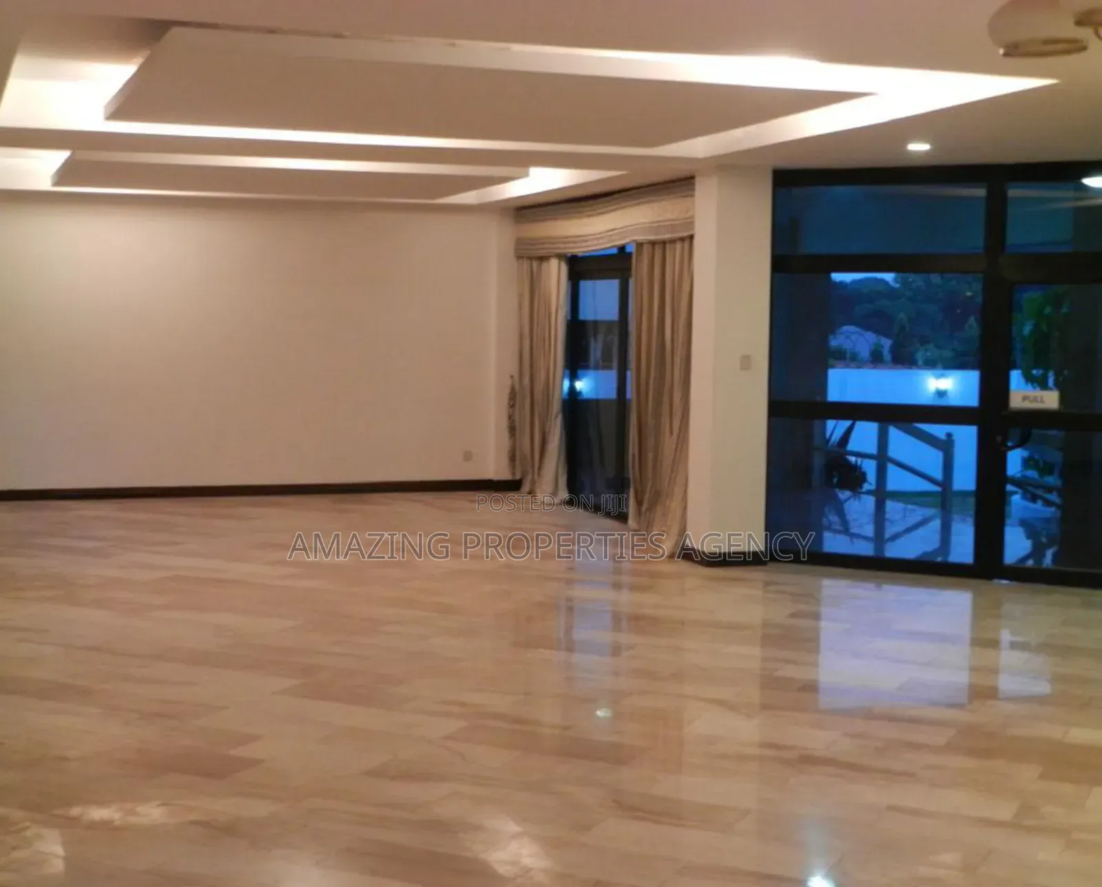 5bdrm House in Airport Residential Area for sale