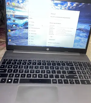 New Laptop HP 250 G10 8GB Intel Core i3 SSD 128GB